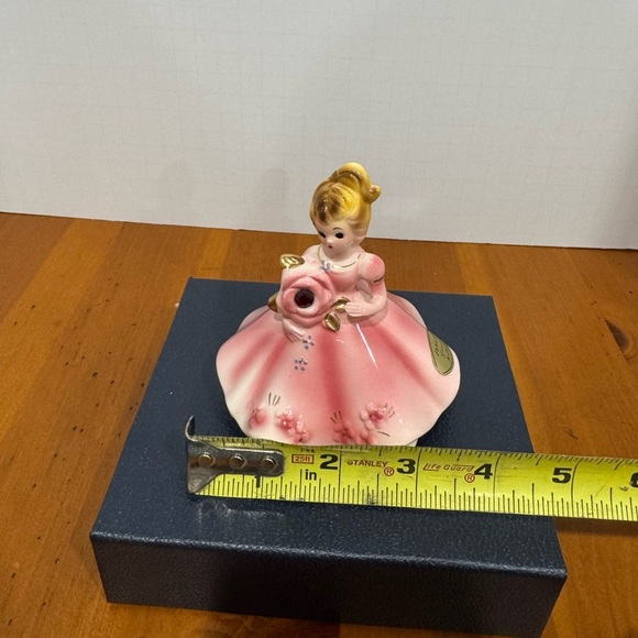 Josef 1950s vintage birthday figurine january garnet - Picture 7 of 8